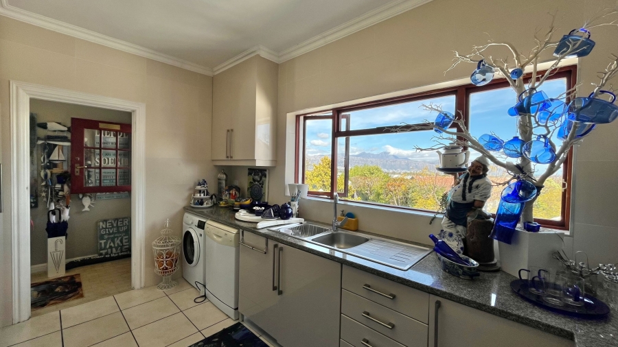 3 Bedroom Property for Sale in Bene Western Cape